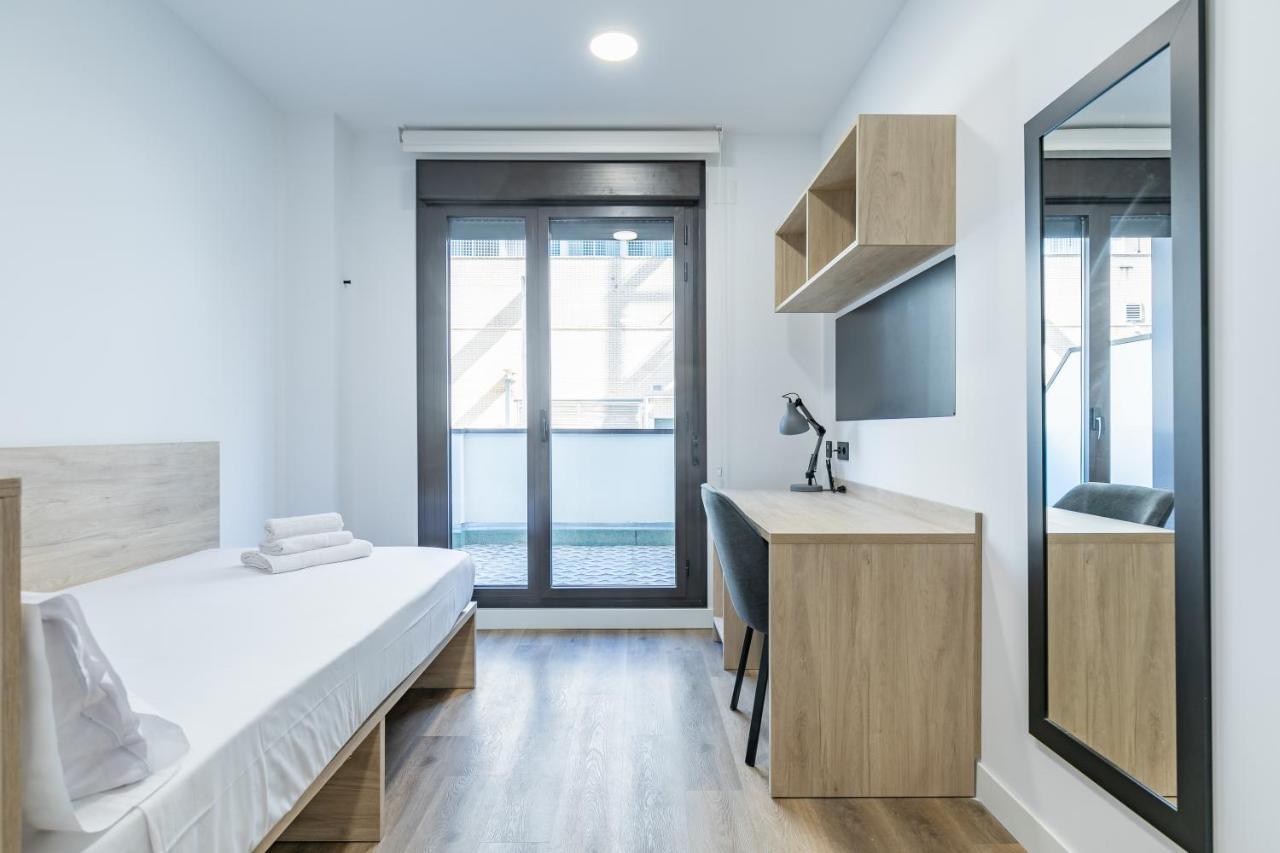 Micampus Xaudaro Student Residence Madrid Extérieur photo