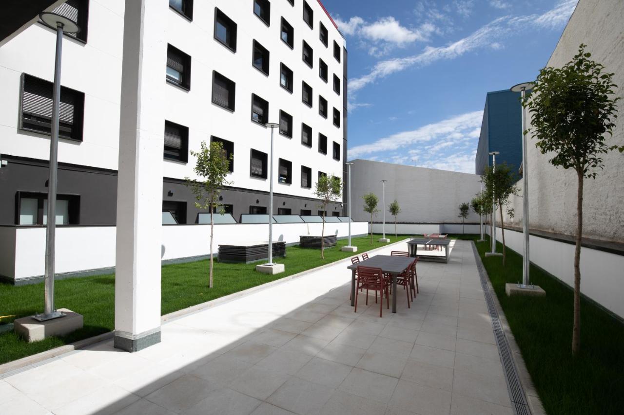 Micampus Xaudaro Student Residence Madrid Extérieur photo
